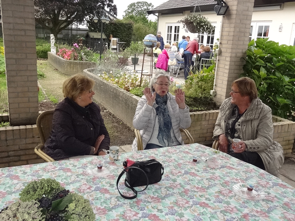  Uistapje 2017, rondleiding in de natuur en uitleg van de natuur. 